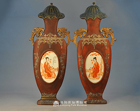 描金嵌瓷画花瓶形木挂屏