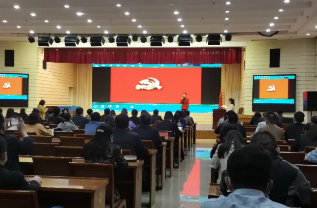 宣讲员贾丹阳讲述《抗战救亡曲》.png